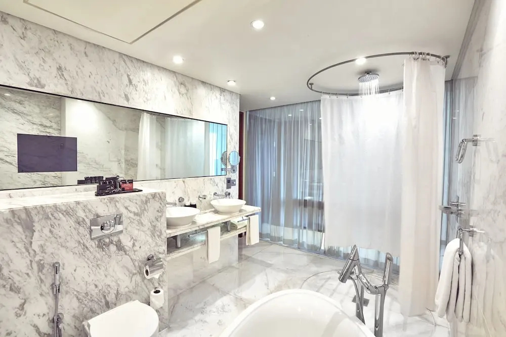 Media One Hotel Dubai - Chambres