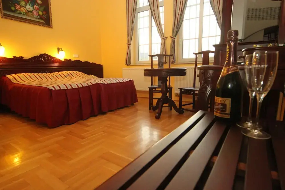 Fried Castle Hotel and Restaurant - Chambres