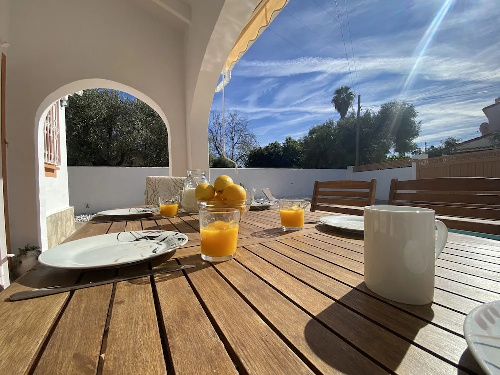 05 Ch3100 in Denia With 3 Bedrooms and 2 Bathrooms