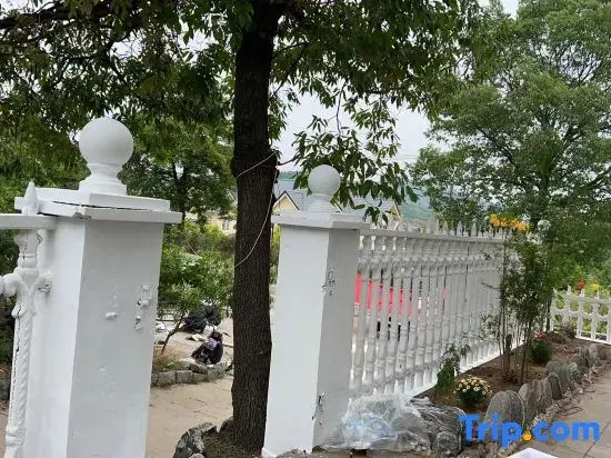 QiaoQiao Villa Homestay