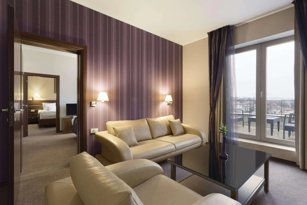 2 Bedrooms Quadruple Family Suite