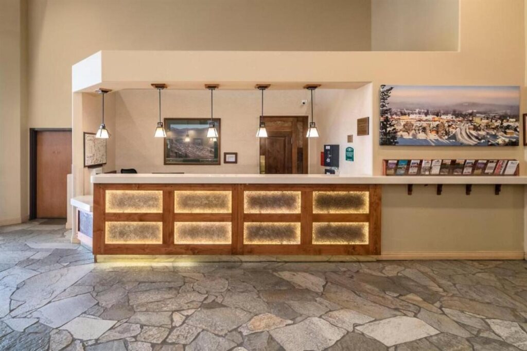 Truckee Donner Lodge by null
