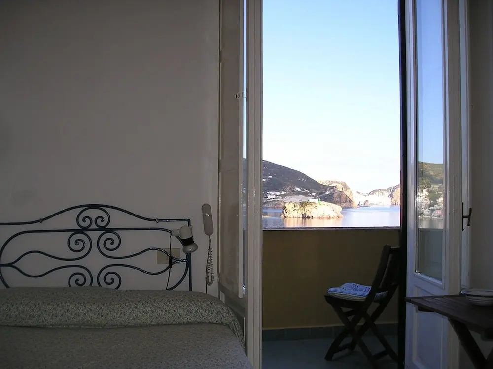 Standard Single room with sea view single bed