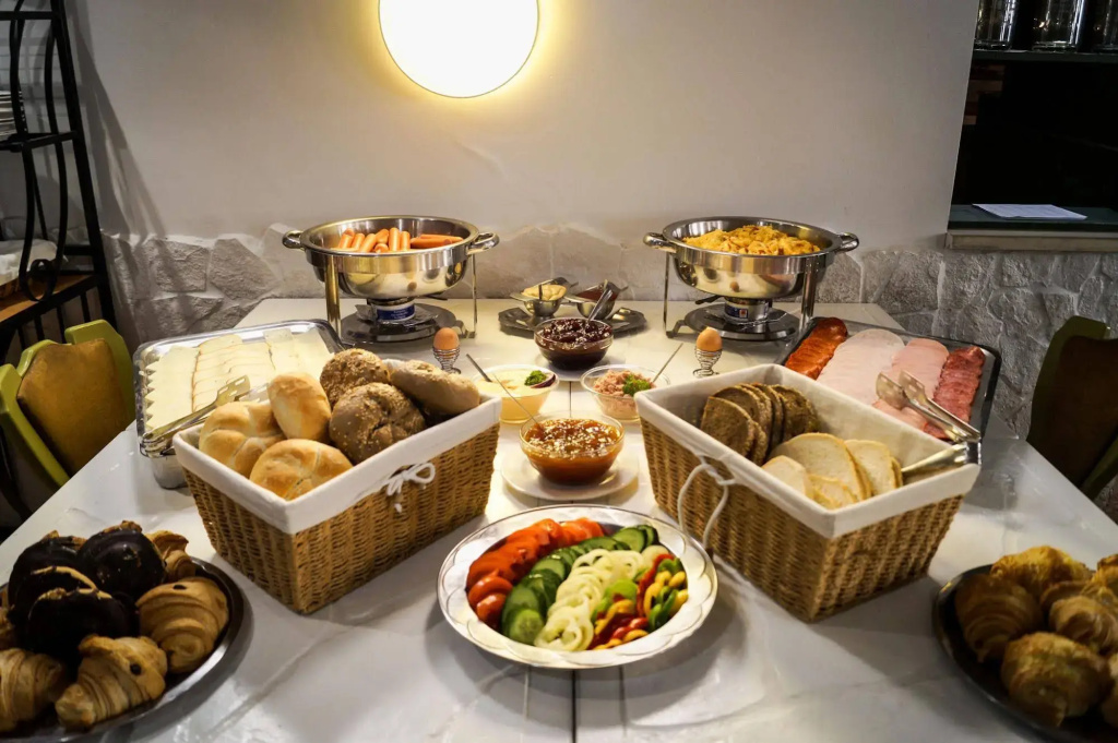 Korona Hotel Panzio - Général
