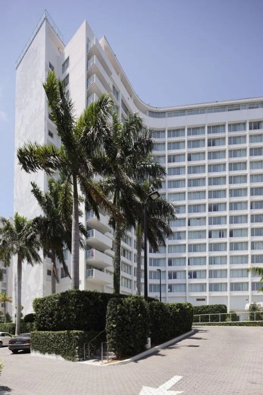 Private Condos at 1100 West by LMC