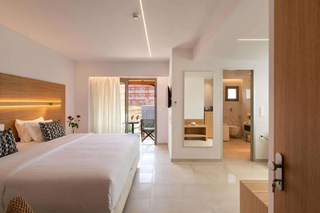 Deluxe Suite with garden view