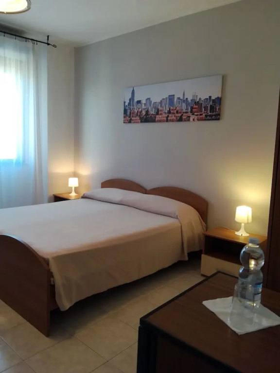 Economy room