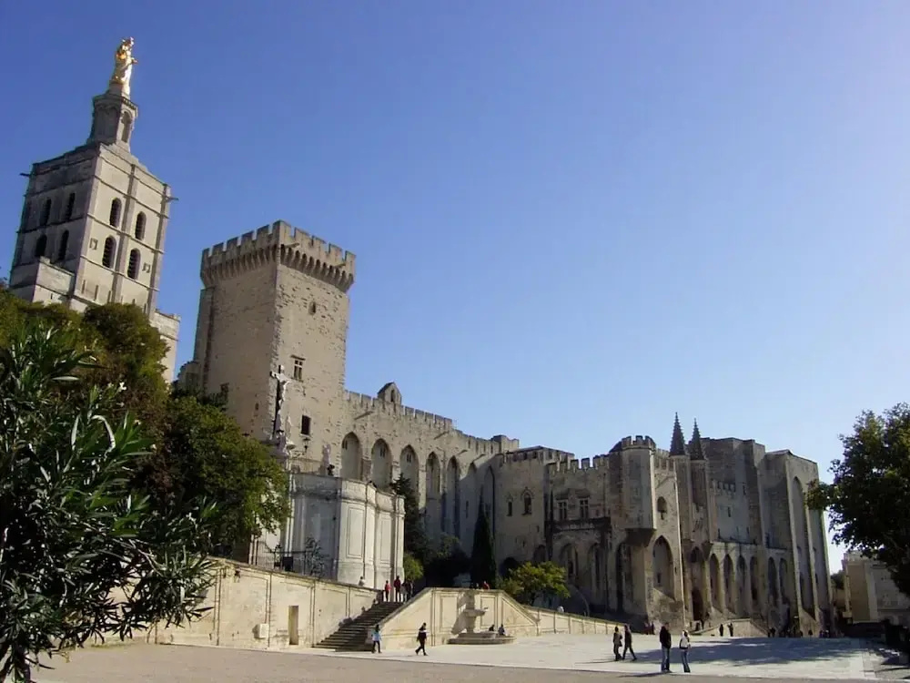 Holiday Home Near Pont du Gard & Vineyards