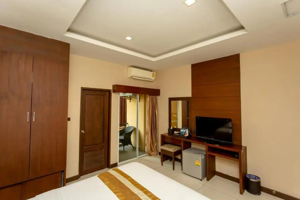 Superior Double room (full double bed)