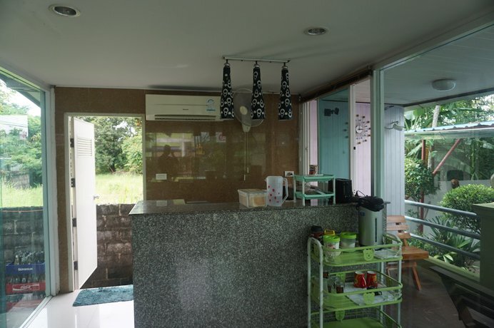 gallery_image_hidden_5