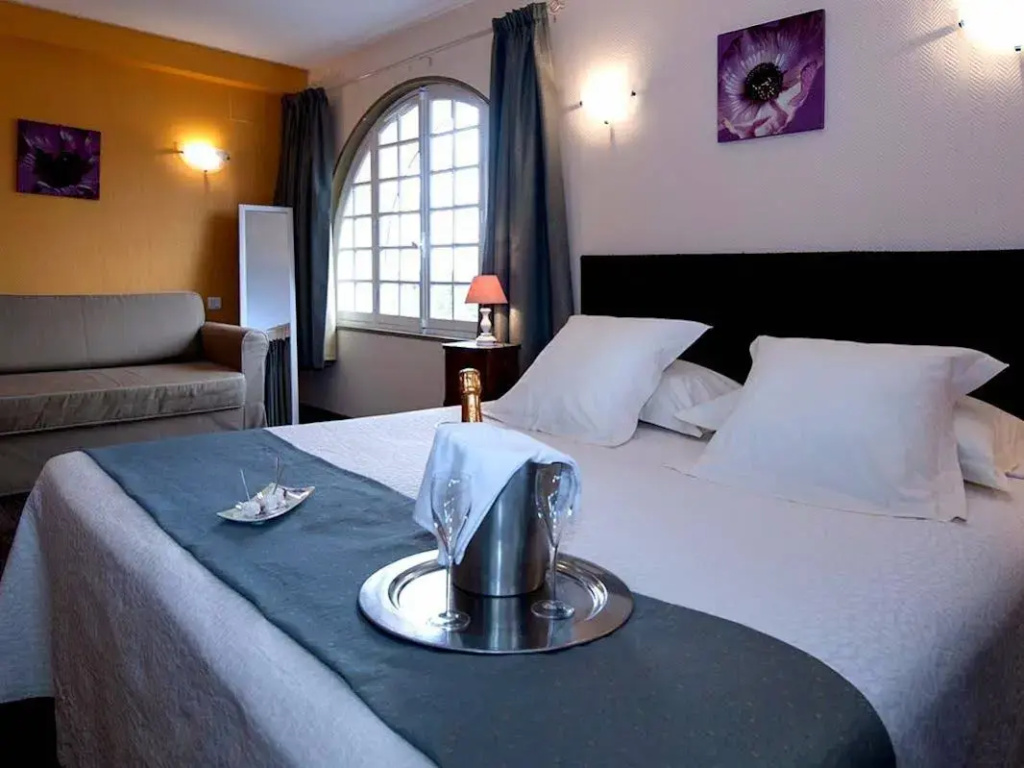 Afficher la photo 6 — Logis Hôtel Le Coq Hardi