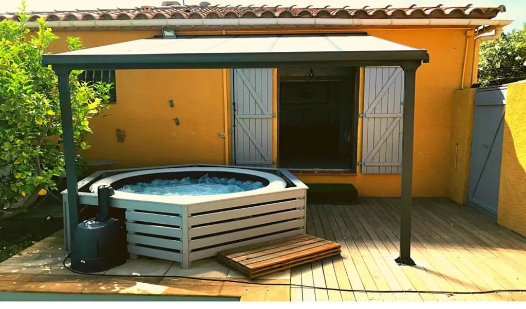 Suite SPA Privatif Exterieur 66 Perpignan Nord (Adults Only)