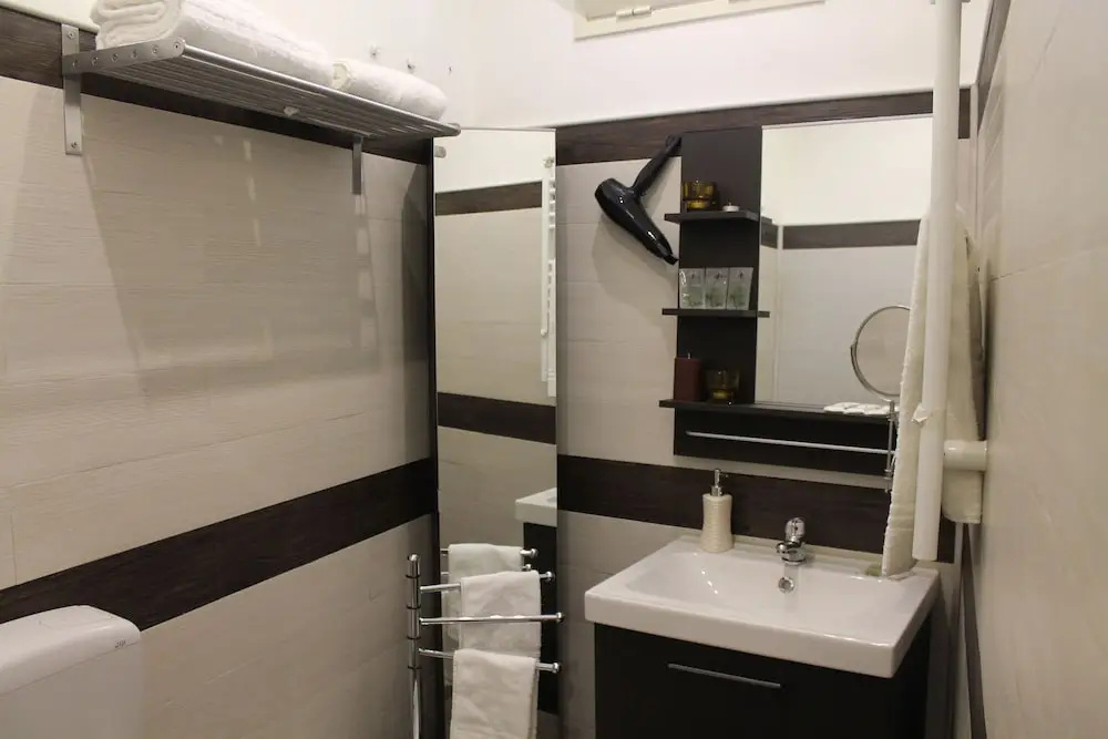 3 Bedrooms Family Apartment
