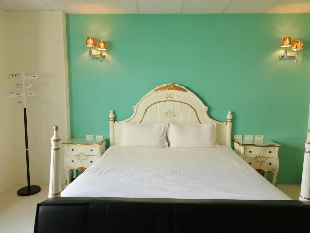 Standard Double room (full double bed)