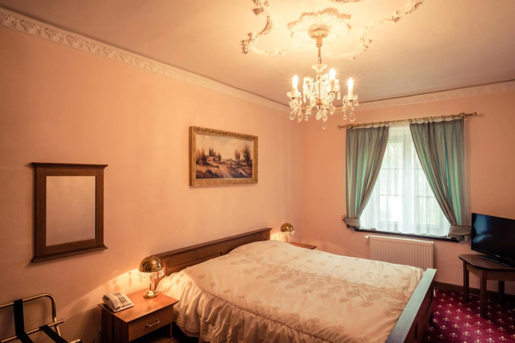 LH Hotel Gold — 3