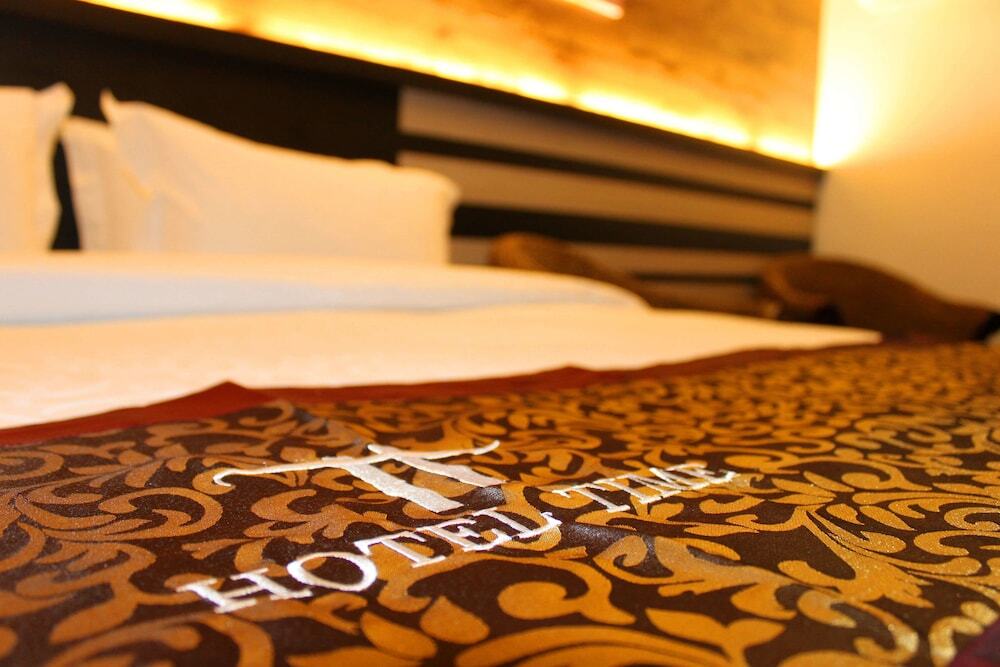 Hotel Time Nilai