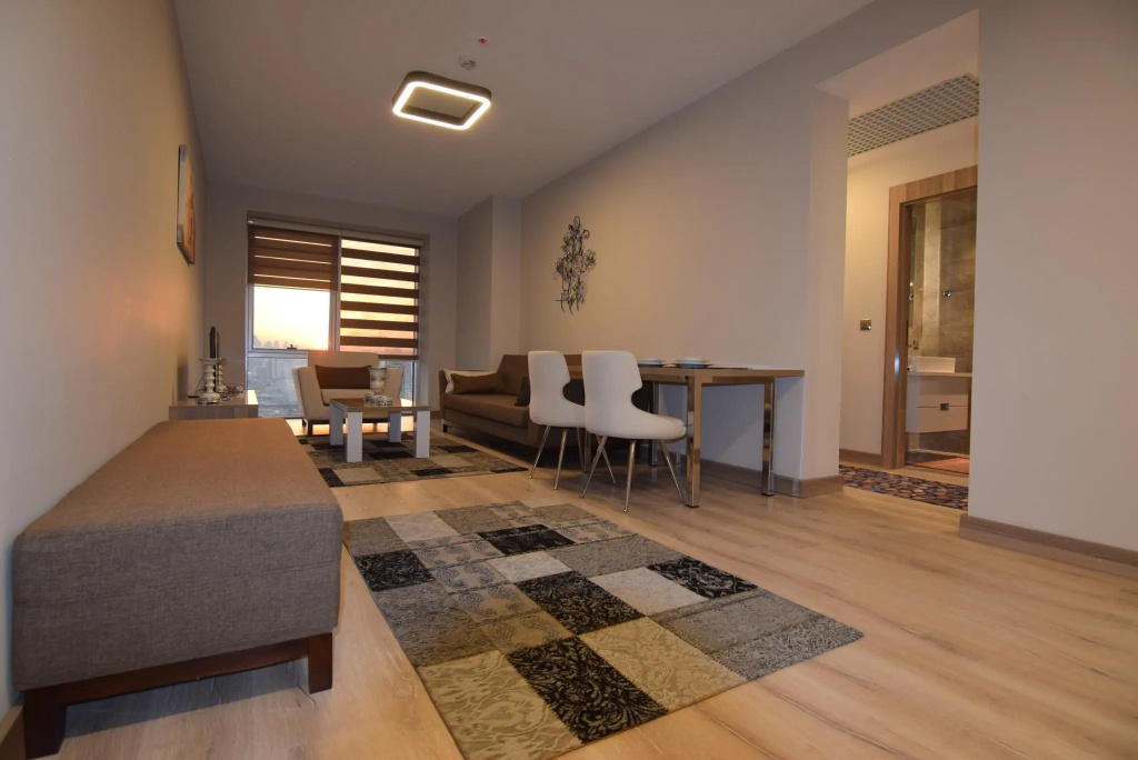 Deluxe Apartment