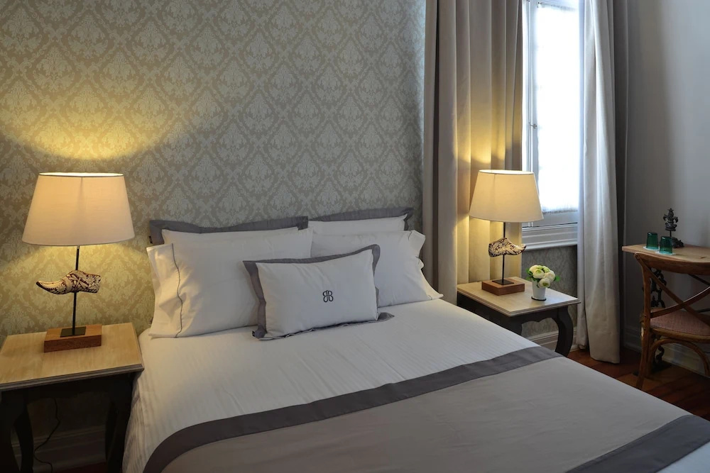 Luxury Double room (full double bed)
