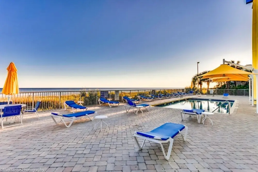 Seaside Resort 902