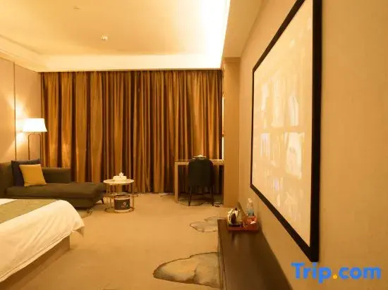 Deluxe Double room (full double bed)