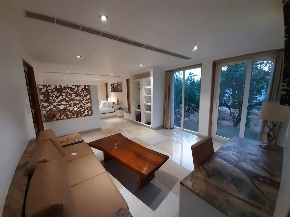 Standard Double Cottage with garden view (full double bed)