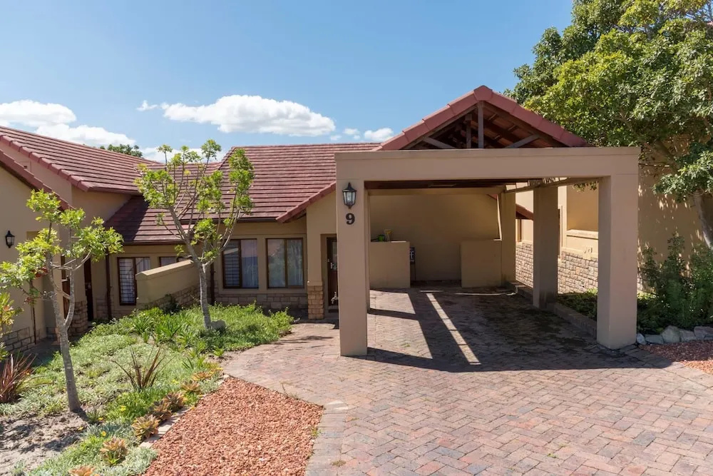 Villa 9