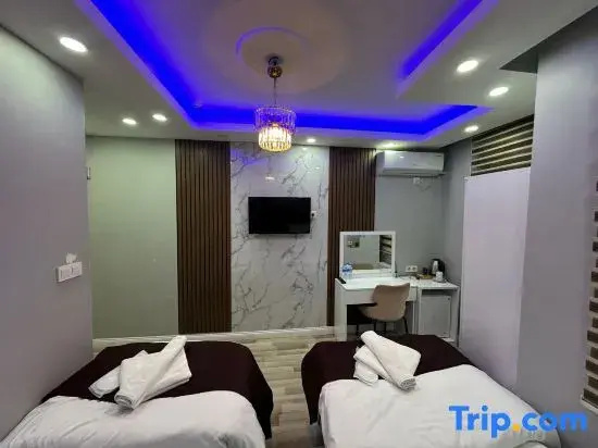 Economy Double room (twin beds)