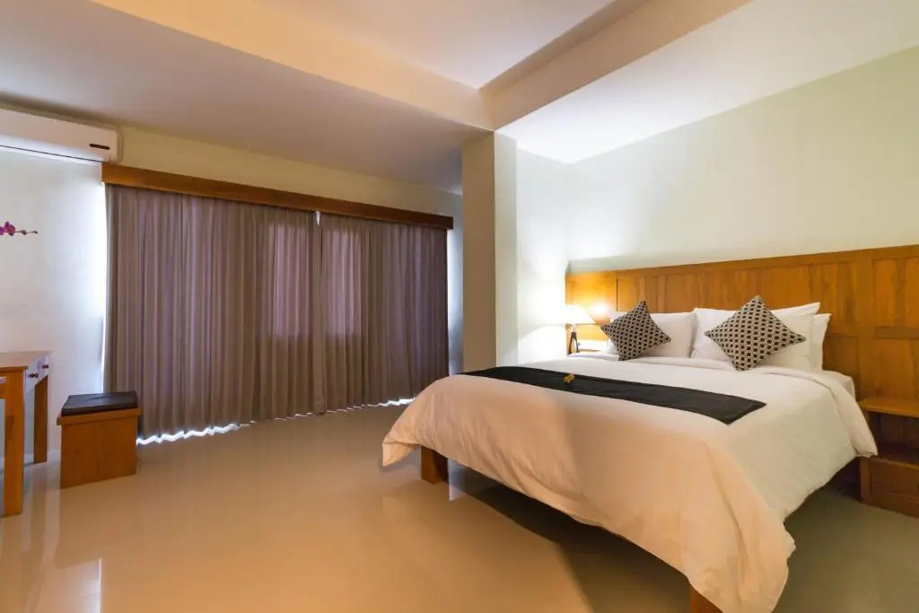 Deluxe Double room with balcony (full double bed)