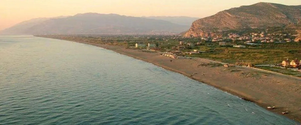 Beach & Waterfront
