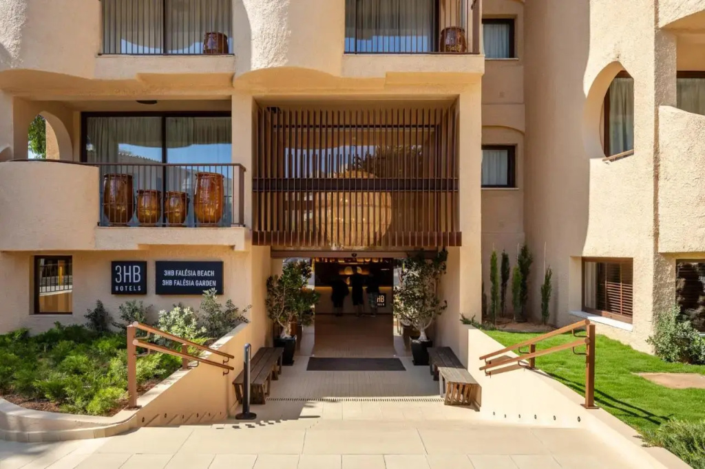 3HB Falésia Beach