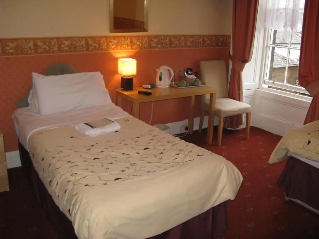 Standard Double room (twin beds)