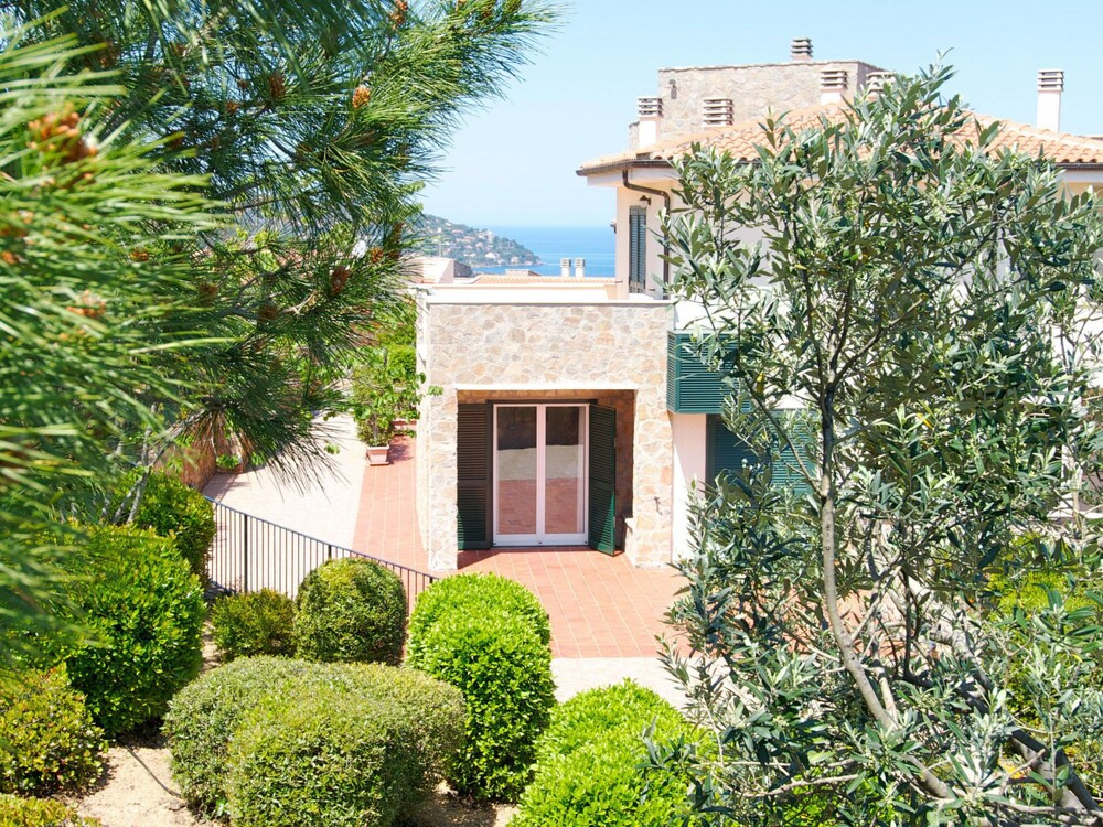Three-room Apartment Porto Santo Stefano