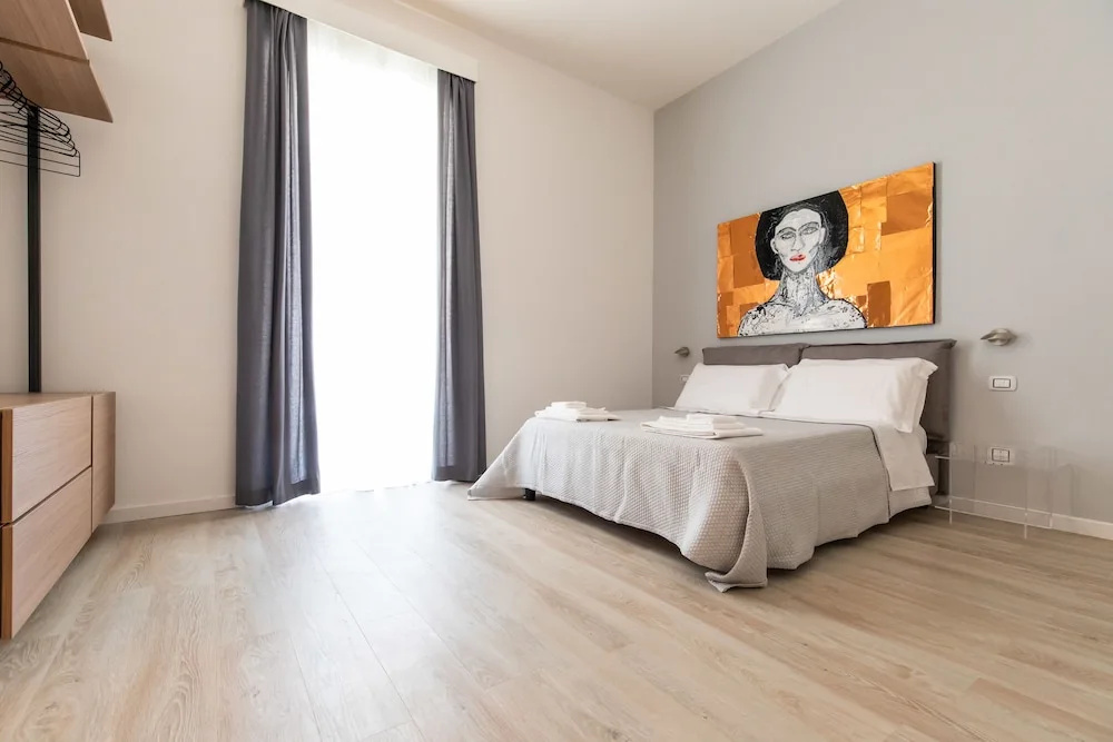 Standard Double room with city view (full double bed)