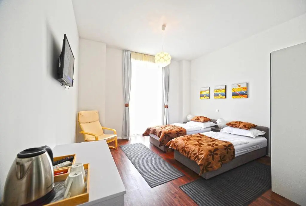 Standard Double room with balcony (full double bed)