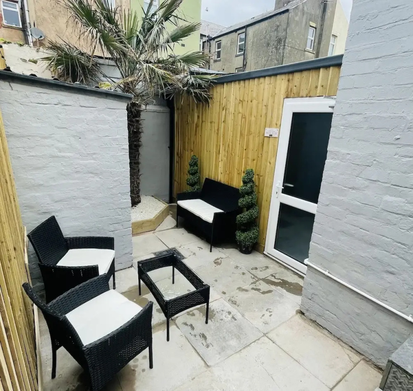 Deluxe Suite with garden view