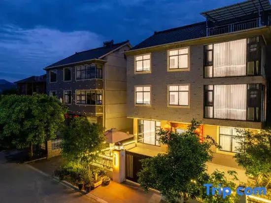 Qingyaxuan Homestay (Tonglu Kaiyuan Senbo Resort Paradise OMG Heartbeat Park)