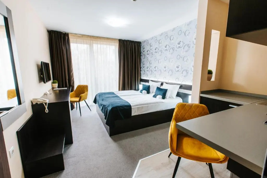 Standard Double room (full double bed)