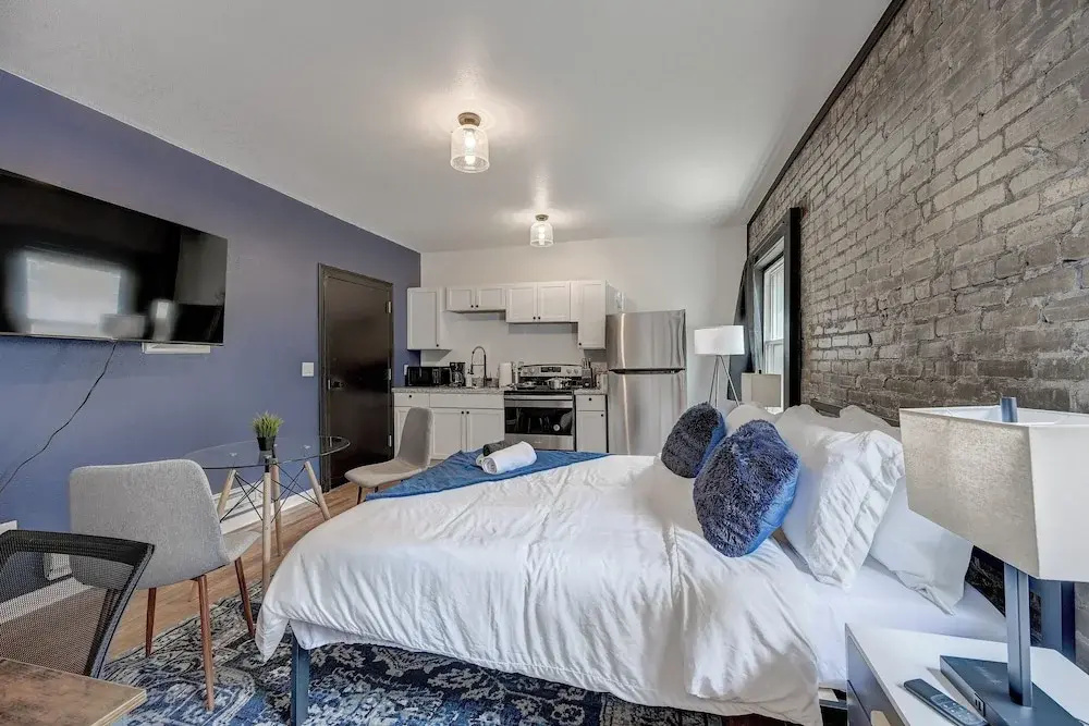 Double Apartment (full double bed)