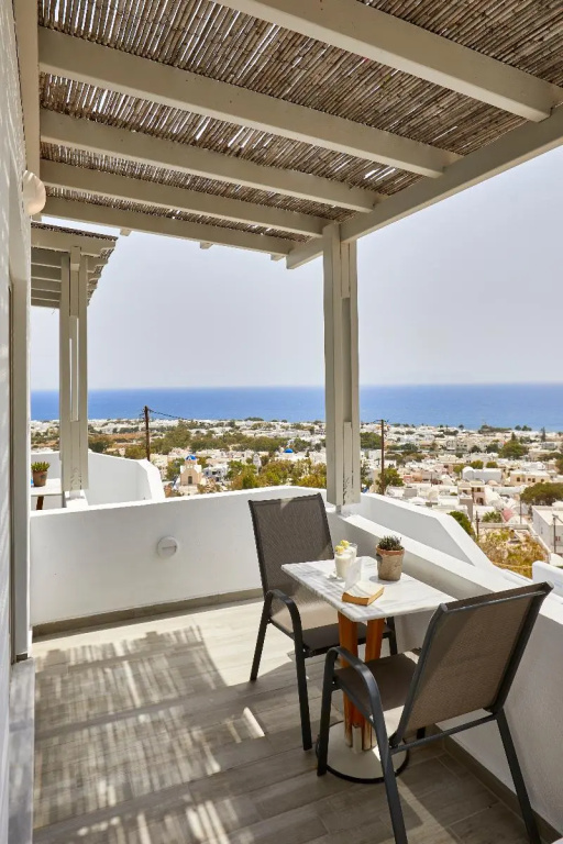 Deluxe Double room with balcony and with partial sea view (full double bed)