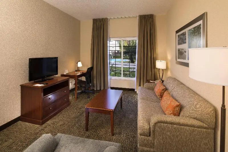 Staybridge Suites Monterrey - San Pedro by IHG - Chambres