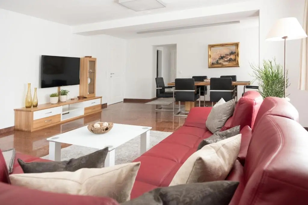 2 Bedrooms Deluxe Apartment