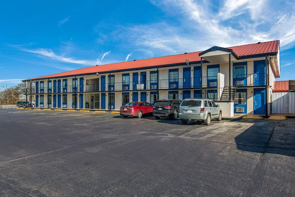 Broken Bow Inn and RV Park