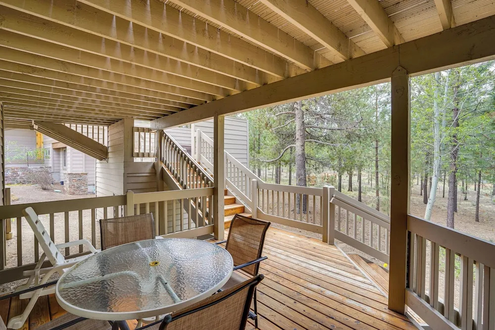 Sunriver Getaway w/ Sharc Waterpark Passes!