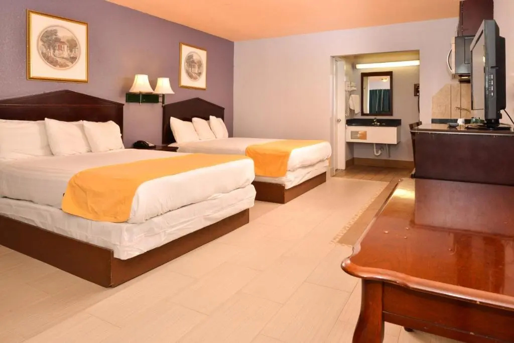 Standard Quadruple room