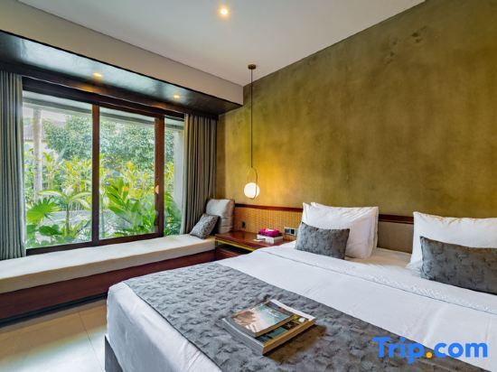 Japa Suites & Villas