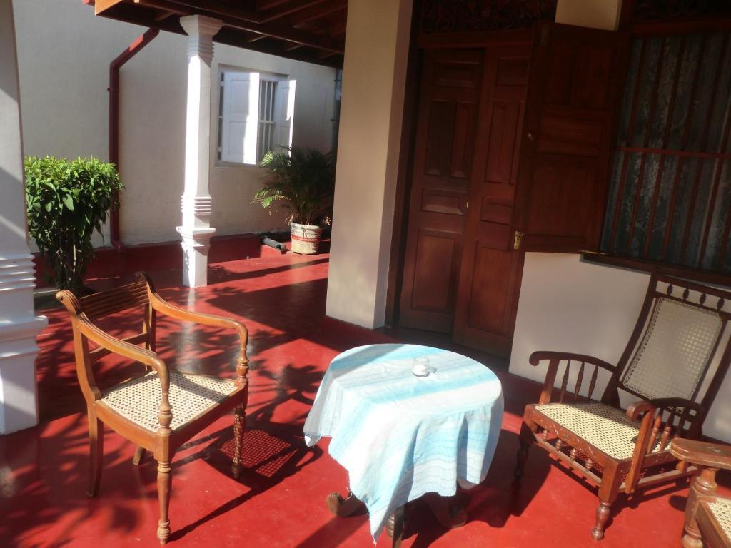 Top Of The Hill Guesthouse