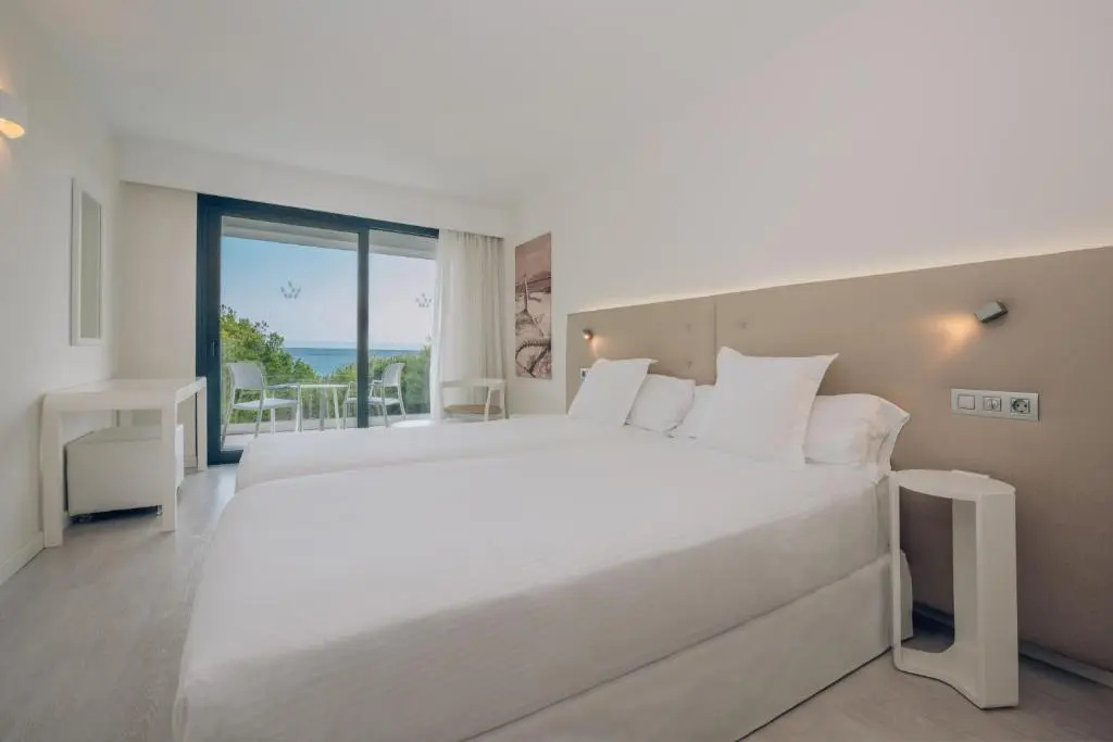 Standard Double room with garden view (twin beds)
