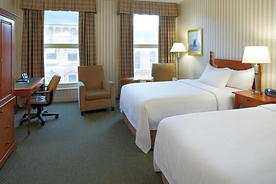 Standard room with city view