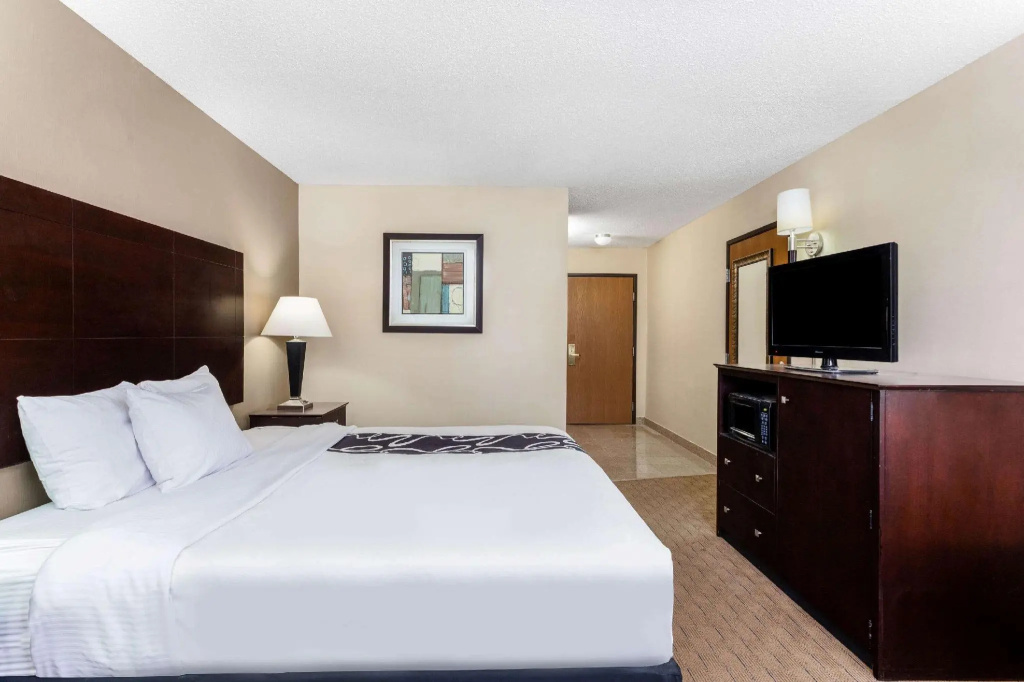 AmericInn by Wyndham Frankfort IN - Chambres