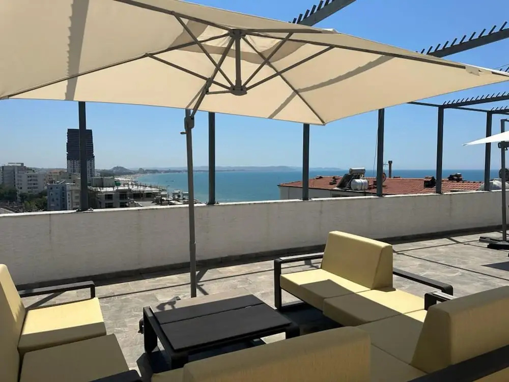 Penthouse Apartment With Terrace on the sea